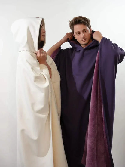 SnugCloak | Snuggle into winter with the coziest cloak